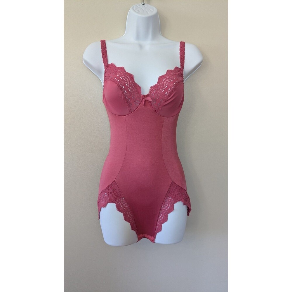 Vtg Olga Secret Hug Bodysilk Bodysuit 36C Lace Underwire Boudoir Lingerie 563